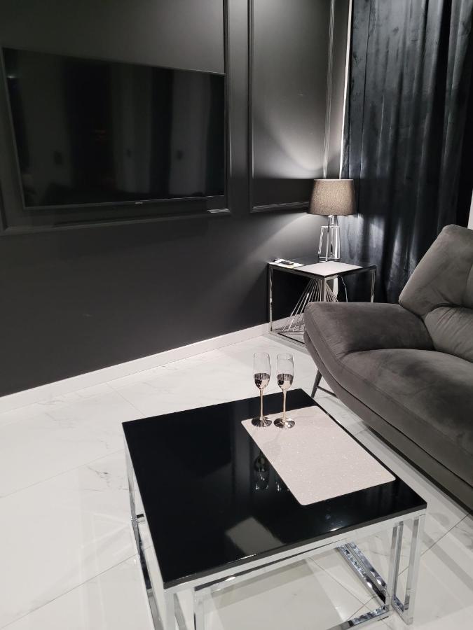 Scandal Apartament PREMIUM Zielona Gora  Bagian luar foto